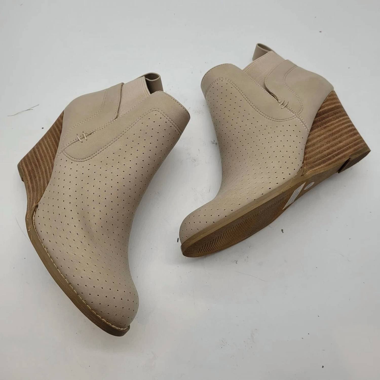 Dolce Vita - Women's Vegan Leather Gerdy Bootie - Image 4