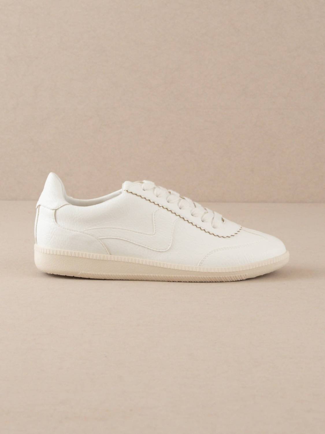 Oasis Society - Women's Kyla Classic Low Top Sneaker - Image 3