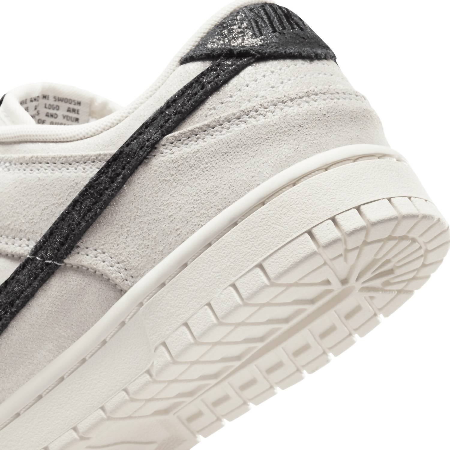 Nike - Women's Dunk Low Se Sneakers - Image 3