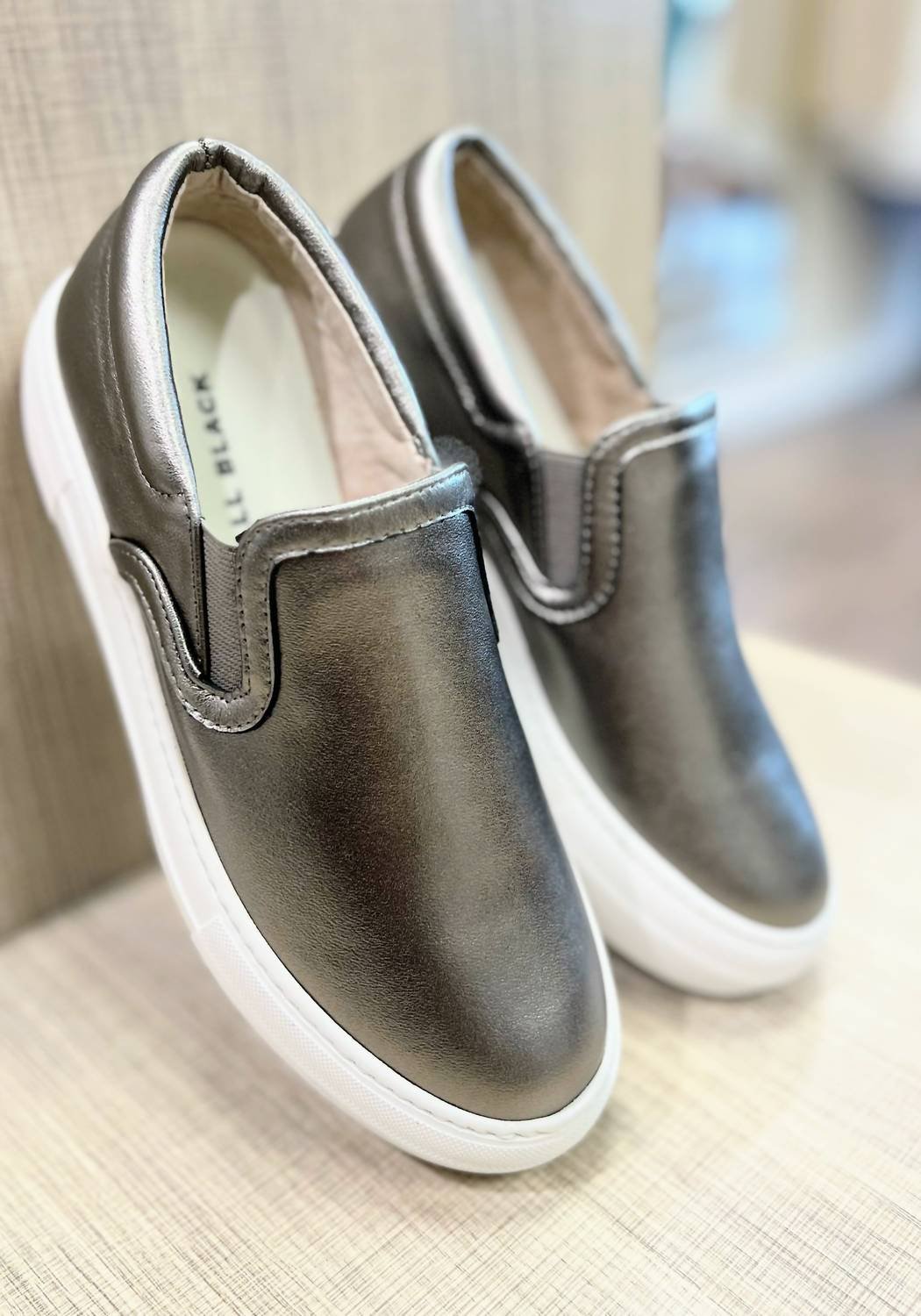 All Black - Women's Loafer Sneak Shoes - Image 2